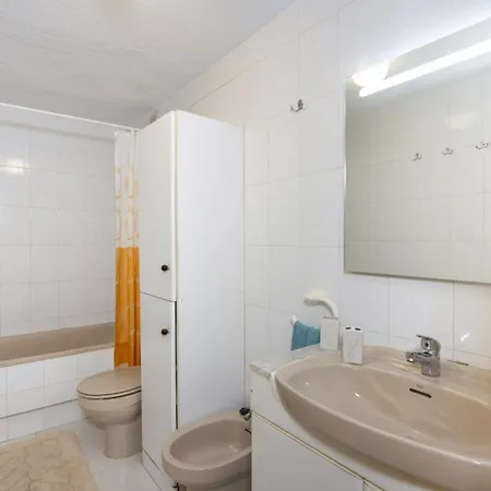 Gases Id130 Apartment *
